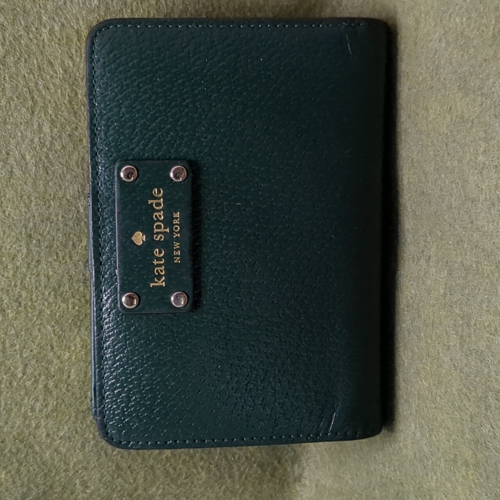 Dark Green Kate Spade Wallet (NEVER USED)